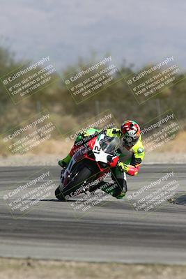 media/Oct-13-2025-Moto Forza (Mon) [[a66d839500]]/3-B Group/Session 3 Turn 2/